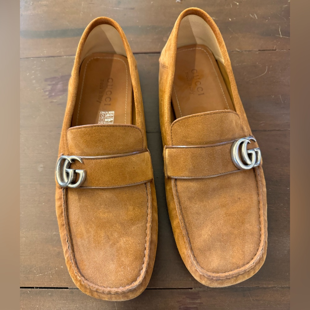 Authentic Gucci Suede GG Driving Loafers. Size 10!